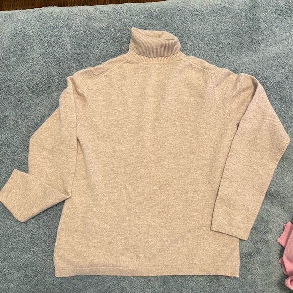 Cashmere sweater - Picture 3 of 3